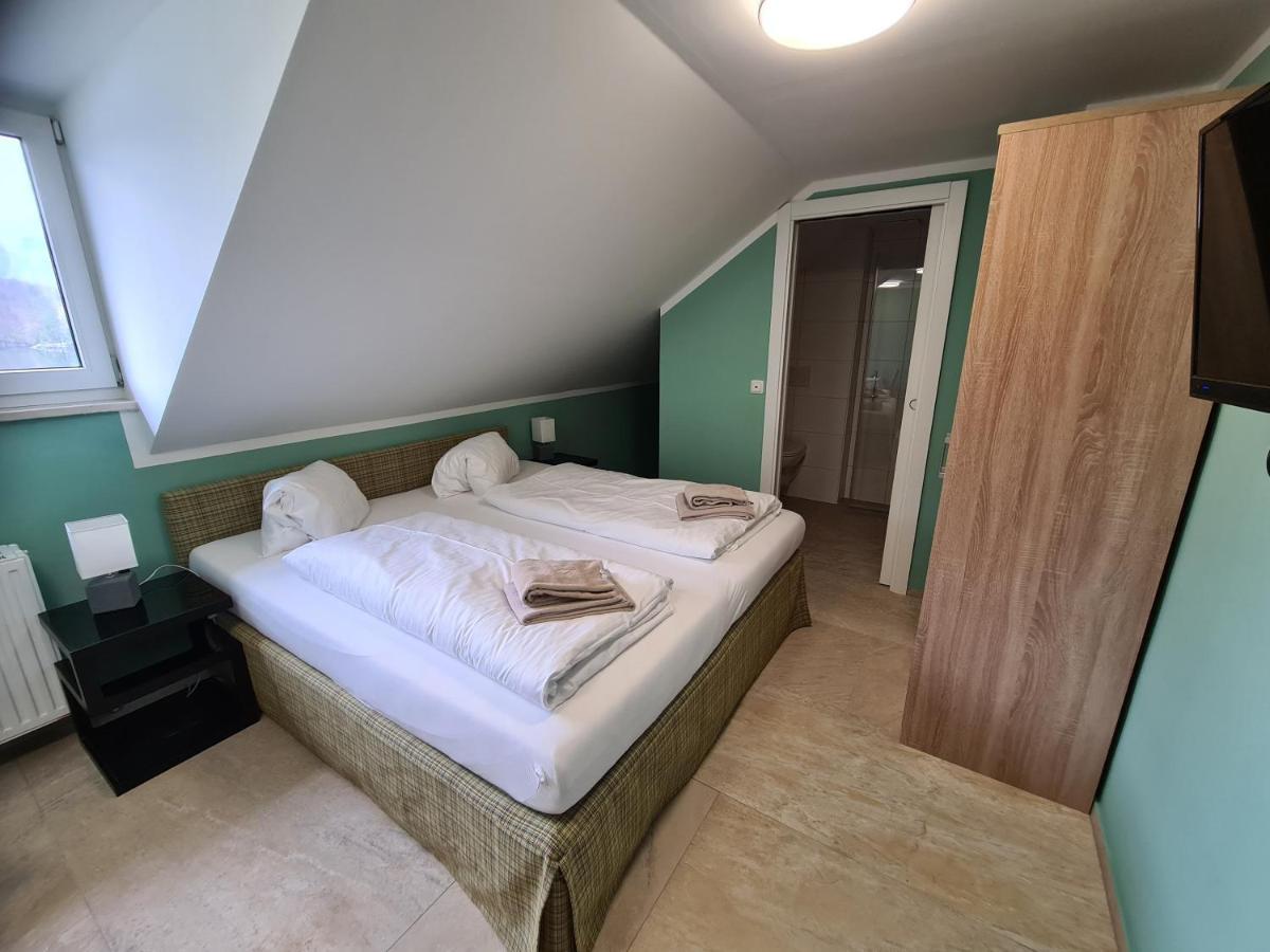 B&B Hallstatt Lake Obertraun Self Check In Buitenkant foto